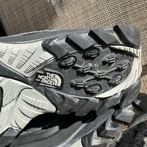 The North Face Women’s snow boots US 7 - Picture 7 of 11